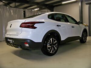 2025 Benzin Otomatik Citroen C4 X Beyaz Yüzbaşıoğlu