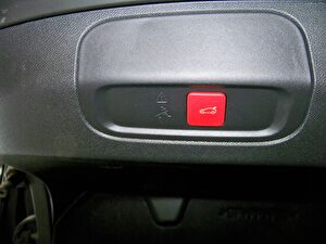 2023 Benzin Otomatik Peugeot 408 Siyah Yüzbaşıoğlu