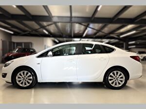 2016 Dizel Otomatik Opel Astra Beyaz Yüzbaşıoğlu