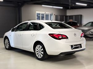 2016 Dizel Otomatik Opel Astra Beyaz Yüzbaşıoğlu
