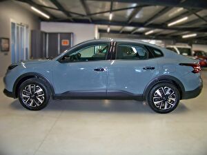 2025 Benzin Otomatik Citroen C4 X Yeşil Yüzbaşıoğlu