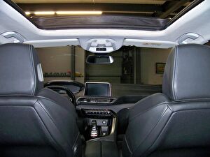 2021 Dizel Otomatik Peugeot 3008 Kırmızı Yüzbaşıoğlu