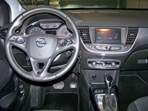 2022 Benzin Otomatik Opel Crossland Kırmızı Yüzbaşıoğlu