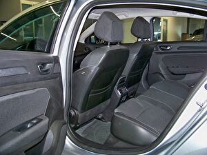 2023 Benzin Otomatik Renault Megane Gri Yüzbaşıoğlu