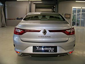 2023 Benzin Otomatik Renault Megane Gri Yüzbaşıoğlu