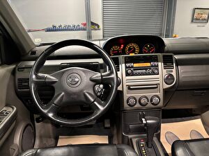 2005 Benzin Otomatik Nissan X-Trail Gümüş Gri Yüzbaşıoğlu