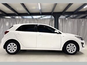 2021 Benzin Otomatik Kia Rio Beyaz Yüzbaşıoğlu