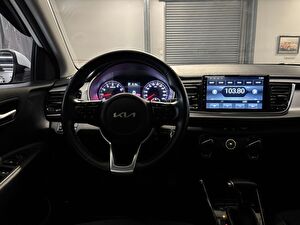 2021 Benzin Otomatik Kia Rio Beyaz Yüzbaşıoğlu