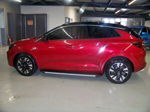 2023 Dizel Otomatik Opel Grandland Kırmızı Yüzbaşıoğlu