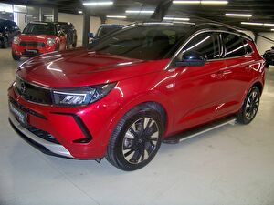 Opel Grandland SUV SUV 1.5 D Turbo Elegance Otomatik
