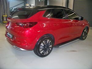 2023 Dizel Otomatik Opel Grandland Kırmızı Yüzbaşıoğlu