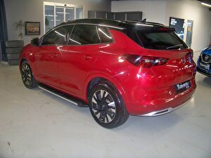 2023 Dizel Otomatik Opel Grandland Kırmızı Yüzbaşıoğlu