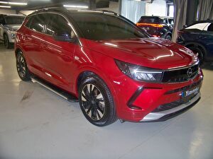 2023 Dizel Otomatik Opel Grandland Kırmızı Yüzbaşıoğlu
