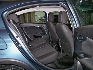 2025 Dizel Otomatik Fiat Egea Mavi Yüzbaşıoğlu