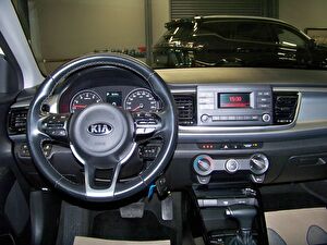 2020 Benzin Otomatik Kia Rio Beyaz Yüzbaşıoğlu