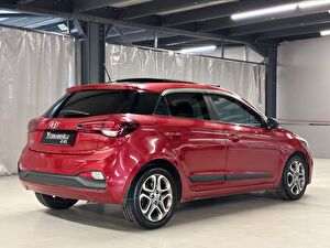 2020 Benzin Otomatik Hyundai i20 Kırmızı Yüzbaşıoğlu