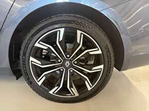 2022 Benzin Otomatik Renault Megane Gri Yüzbaşıoğlu