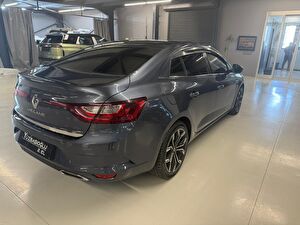 2022 Benzin Otomatik Renault Megane Gri Yüzbaşıoğlu