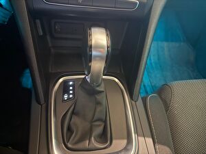 2022 Benzin Otomatik Renault Megane Gri Yüzbaşıoğlu