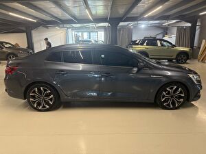 2022 Benzin Otomatik Renault Megane Gri Yüzbaşıoğlu