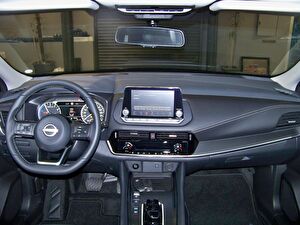 2023 Hybrid Otomatik Nissan Qashqai Siyah Yüzbaşıoğlu