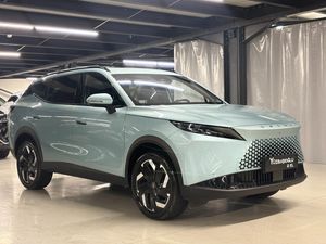 2026 Benzin Otomatik Omoda 7 Yeşil Yüzbaşıoğlu