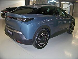 2024 Elektrik Otomatik Peugeot e-3008 Mavi Yüzbaşıoğlu