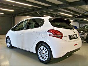 2018 Benzin Otomatik Peugeot 208 Beyaz Yüzbaşıoğlu