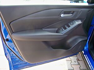 2023 Hybrid Otomatik Nissan Qashqai Mavi Yüzbaşıoğlu