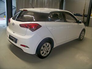 2018 Benzin Otomatik Hyundai i20 Beyaz Yüzbaşıoğlu
