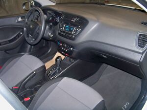 2018 Benzin Otomatik Hyundai i20 Beyaz Yüzbaşıoğlu