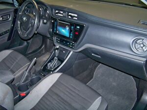 2018 Benzin Otomatik Toyota Auris Gri Yüzbaşıoğlu