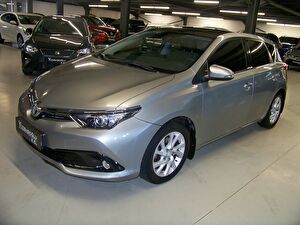 2018 Benzin Otomatik Toyota Auris Gri Yüzbaşıoğlu
