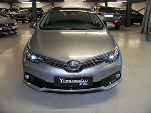 2018 Benzin Otomatik Toyota Auris Gri Yüzbaşıoğlu