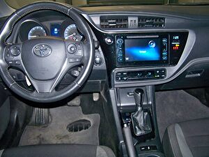 2018 Benzin Otomatik Toyota Auris Gri Yüzbaşıoğlu