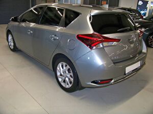 2018 Benzin Otomatik Toyota Auris Gri Yüzbaşıoğlu