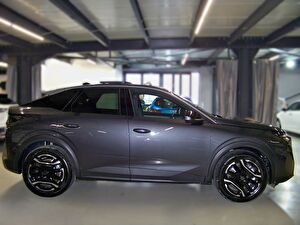 2025 PHEV Otomatik Peugeot 3008 Gri Yüzbaşıoğlu