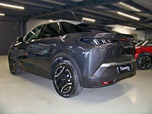 2025 PHEV Otomatik Peugeot 3008 Gri Yüzbaşıoğlu