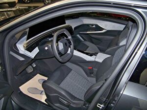 2025 PHEV Otomatik Peugeot 3008 Gri Yüzbaşıoğlu