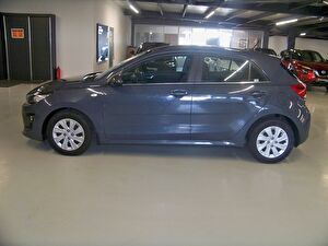 2022 Benzin Otomatik Kia Rio Gri Yüzbaşıoğlu