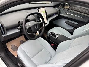 2025 Elektrik Otomatik Volvo EX30 Beyaz Yüzbaşıoğlu