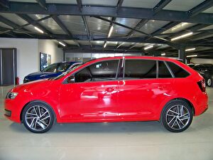 2016 Benzin Otomatik Skoda Rapid Kırmızı Yüzbaşıoğlu