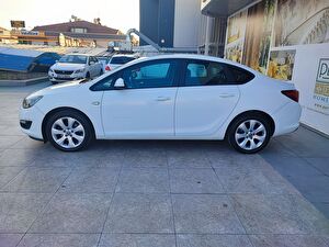 2014 Dizel Manuel Opel Astra Beyaz Mar Oto Ticaret Anonim Şirketi