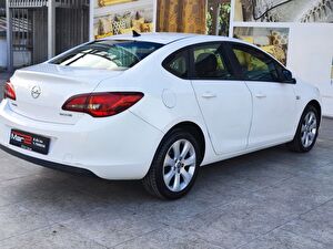 2014 Dizel Manuel Opel Astra Beyaz Mar Oto Ticaret Anonim Şirketi