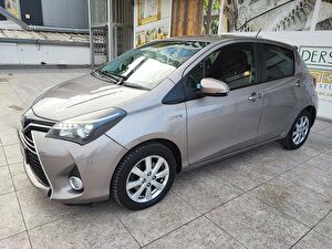 2015 Hybrid Otomatik Toyota Yaris Kahverengi Mar