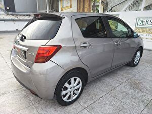 2015 Hybrid Otomatik Toyota Yaris Kahverengi Mar