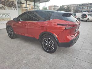 2023 Hybrid Otomatik Nissan Qashqai Kırmızı Mar