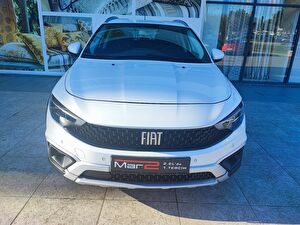 Fiat Egea SUV Cross 1.5 T4 MHEV Lounge Otomatik