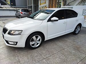 2016 Dizel Otomatik Skoda Octavia Beyaz Mar Oto Ticaret Anonim Şirketi