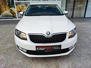 Skoda Octavia Sedan Sedan 1.6 TDI GreenTec Optimal DSG